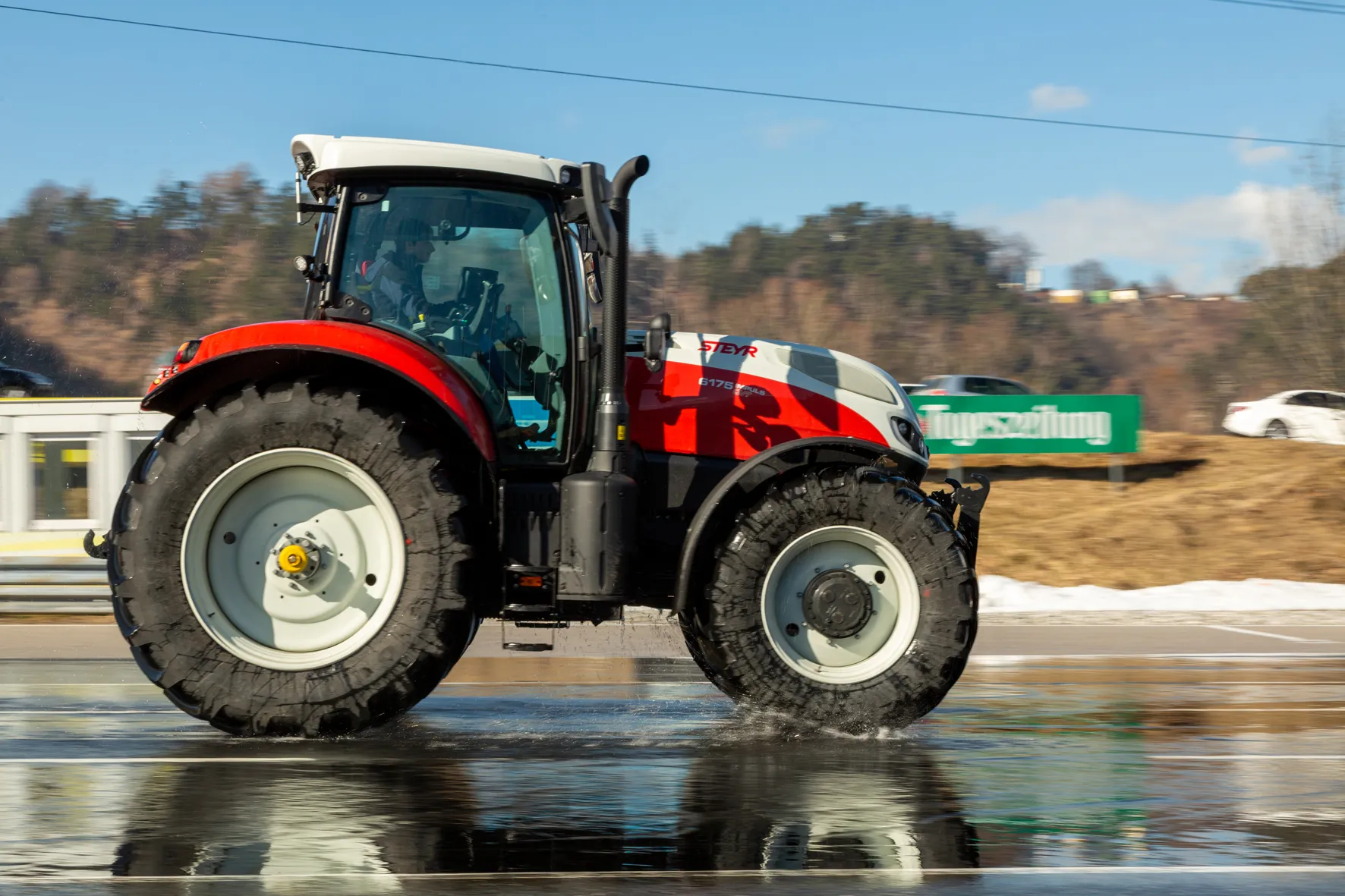 Traktoren sicher lenken dank SVS, ÖAMTC & STEYR – Bild 2