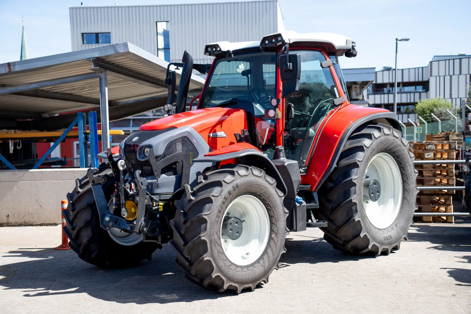 Lindner Lintrac 130 – Bild 1
