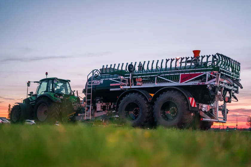 Minimalster Bodendruck mit dem Fliegl BIG FOOT